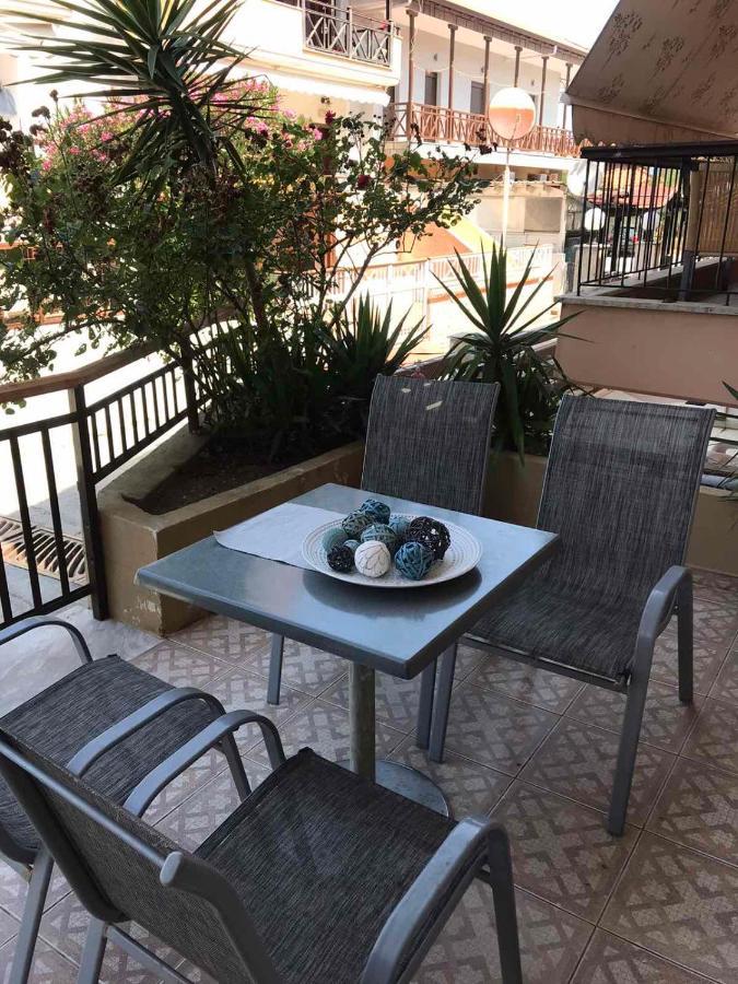 Kostas-Apartment Ierissos Dış mekan fotoğraf